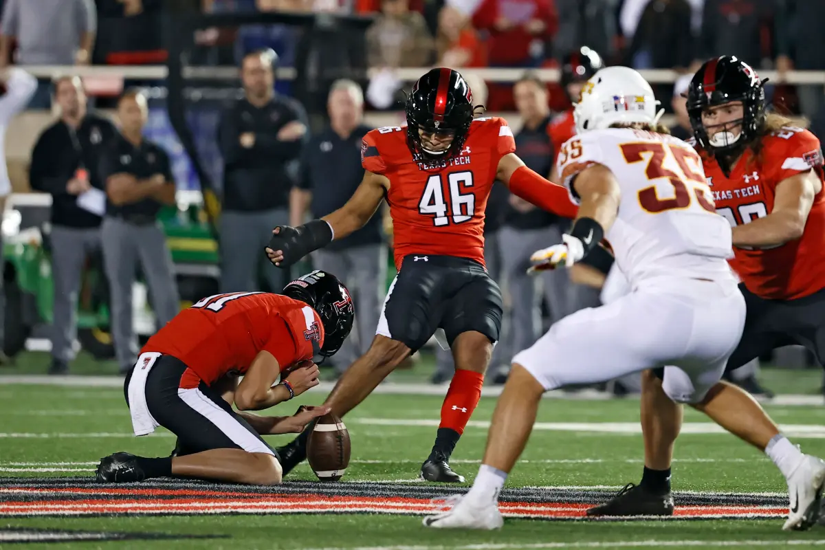 32e0a2aa-1b02-4299-b0ec-8095d2c64cf0-AP_Iowa_St_Texas_Tech_Football